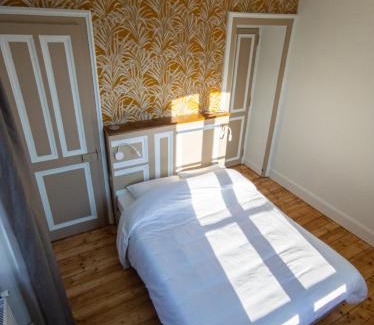 Myans House | Pet-Friendly Gîte de Myans with Family Amenities & High Ratings