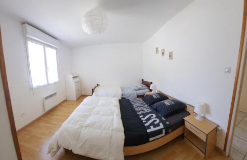Vanault-les-Dames House | Pet-Friendly Retreat: Gîte de Pierre et Christine Awaits
