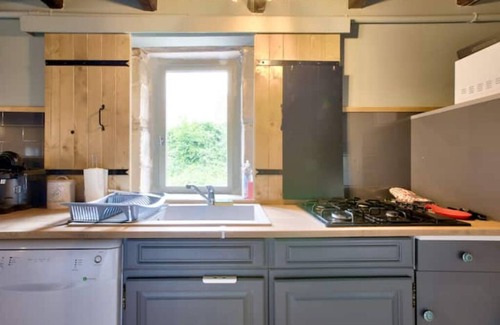 Souvigny House | Discover Gîte de Souvigny: Family-Friendly Retreat