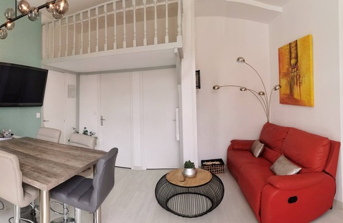 Lancieux Apartment | Relax at Gîte des 3 Plages: Steps from Beaches & Shops