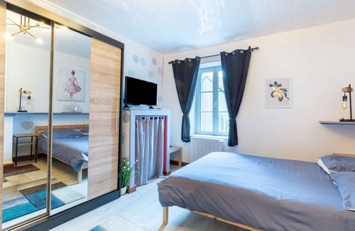 Millieres House | Relax at Gîte des Bruyères: Spa & Family-Friendly Haven