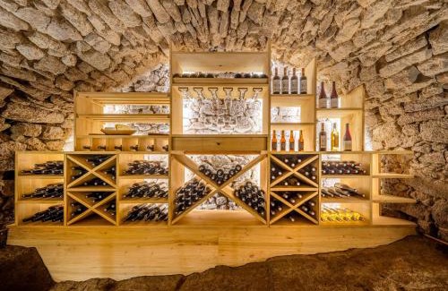 Tiffauges House | Discover Gîte Des Caves Secrètes: Guest Rated 9.8/10