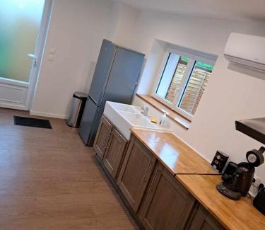 Tugny-et-Pont House | Welcoming Gîte des deux L: Family & Pet-Friendly Retreat