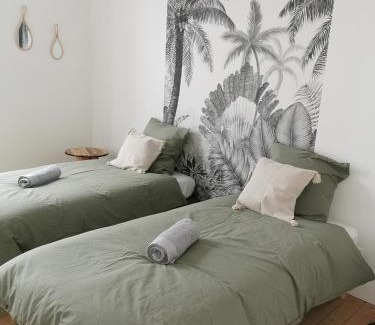 Beaumont House | Gîte des Frangines: Family-Friendly Retreat with Top Ratings