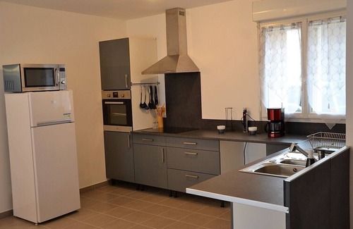 Toussieu House | Inviting Gîte des Grenades - Your Ideal Stay in Toussieu