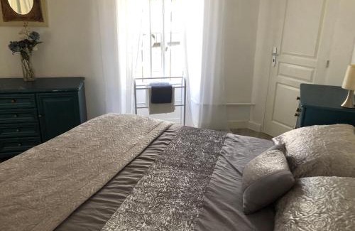 Oradour-Fanais House | Gîte des Lavandes: Oceanfront Retreat with Pet-Friendly Perks