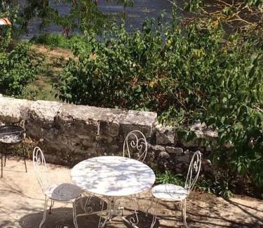 Valdivienne House | Relaxing Gîte des Lavandières with Ocean Views in Civaux