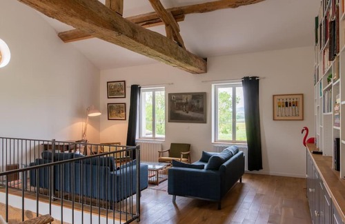 Belleville-en-Beaujolais House | Pet-Friendly Gîte des Pilliers - Highly Rated by Guests
