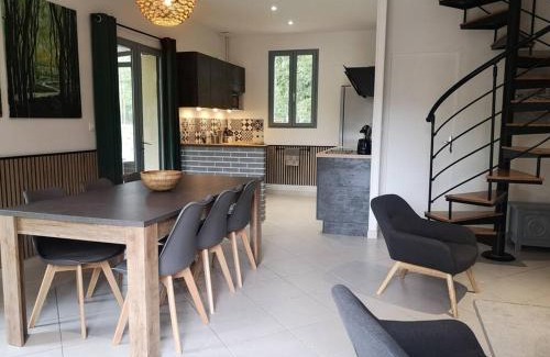 Cheverny House | Family-Friendly Escape at Gîte des Pins Chambord-Beauval
