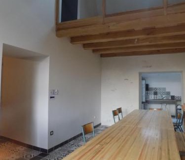 Lacs House | Gîte des Retrouvailles: Family & Pet Friendly Retreat