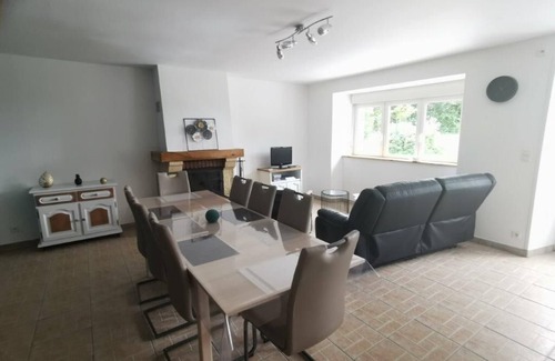 Vains House | Gîte des Salines: Family-Friendly with Mont Saint Michel Views