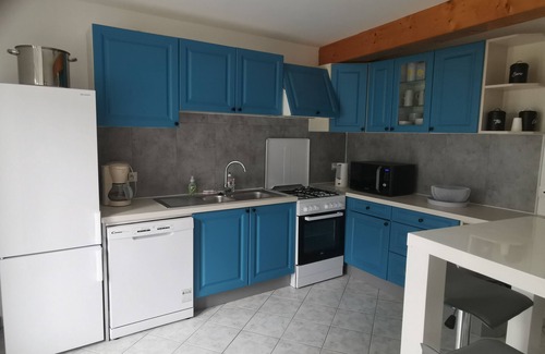 Vains House | Gîte des Salines: Family-Friendly with Mont Saint Michel Views