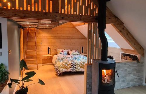 Boussy Apartment | Gîte des Vernet: Cozy Loft Near Lakes and Mountains