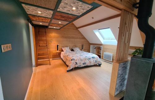 Boussy Apartment | Gîte des Vernet: Cozy Loft Near Lakes and Mountains