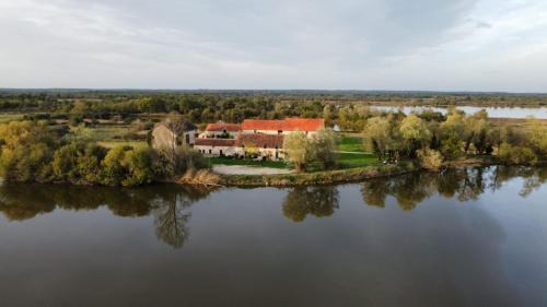 Saint-Michel-en-Brenne House | Experience Gîte Domaine Cœur de Brenne: Rated 10/10 Stay