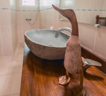 Dumbea Bed & Breakfast | Charming Gîte Domaine de la Ferme d'Erambere - Rated 9/10