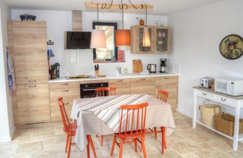 Luzille House | Cozy Gîte in Luzillé with Garden, Near Chenonceau & Zoo