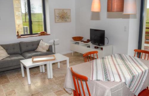 Luzille House | Cozy Gîte in Luzillé with Garden, Near Chenonceau & Zoo