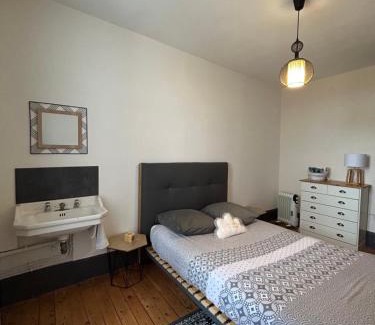 Chazemais House | Experience Comfort at Gîte du Campagnard by the Ocean