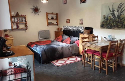 Lamastre House | Discover Gîte du Château de Retourtour: Pet-Friendly Retreat