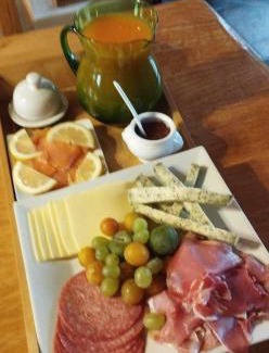 Sainte-Ode Apartment | Inviting Gîte du Cheval Blanc in Houmont for Families