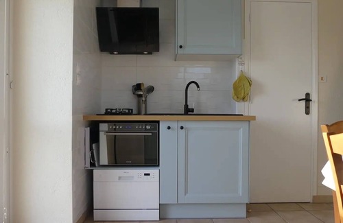 Arradon Cottage | Gîte du Clos du Ratz: Oceanfront Escape with Pool & Spa