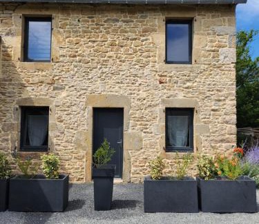 Sebrazac House | Family-Friendly Gîte du Clos Marty Awaits Your Stay