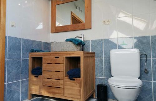 Malonne House | Gîte du Curnolo: 4-Star Retreat with Spa & Pool Access