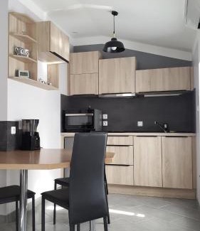 Boncourt-sur-Meuse Apartment | Oceanfront Gîte du Domaine de la Forge - Guest Rated 9.7