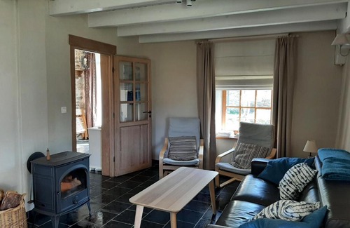 Lachaux House | Pet-Friendly Gîte du Jardin FleurAmour - Rated 10/10!
