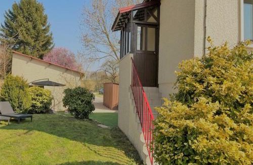 Coole House | Pet-Friendly Gîte du Lapin Bleu with Ocean View & Spa