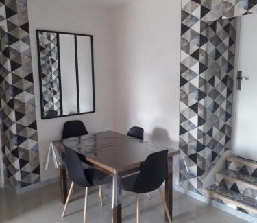 Mer Apartment | Family-Friendly Retreat at Gîte du Moulin Béchereau