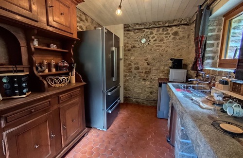 Thauron House | Gîte du Moulin de Lavaugarde: Ideal Retreat Near Bourganeuf