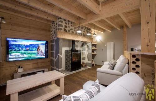 Jassat Apartment | Gite Pere Francois: Pet-Friendly Retreat Awaits You