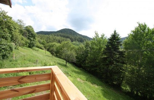 Le Tholy Cottage | Experience Gîte du Poirier: Pet-Friendly Stay Near Gérardmer