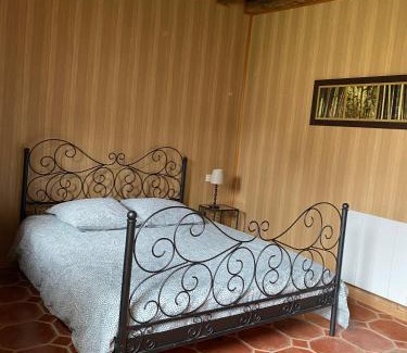 Soings-en-Sologne House | Relax at Gîte du Prieuré: Nature, Châteaux & Pet-Friendly