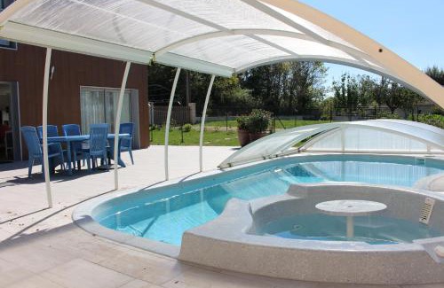 Laruscade Bed & Breakfast | Gîte Du Puy de l'étang: Guest Rated 9/10 with Ocean View