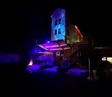 Toucy Apartment | Welcoming Gîte du Silo1 with Oceanfront Pool Access