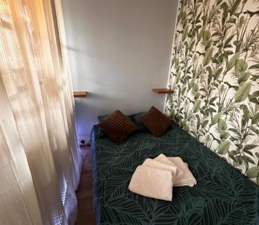Toucy Apartment | Welcoming Gîte du Silo1 with Oceanfront Pool Access
