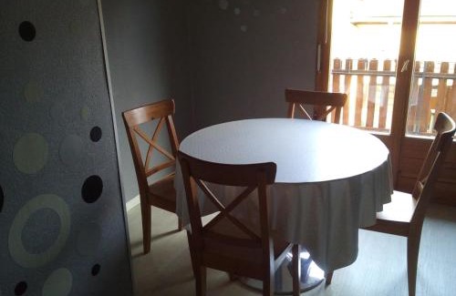 Mittelwihr Apartment | Family-Friendly Retreat at Gîte du Vigneron - Guest Rated 8.8