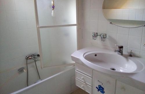 Mittelwihr Apartment | Family-Friendly Retreat at Gîte du Vigneron - Guest Rated 8.8