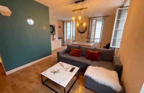 Saint-Bris-le-Vineux Apartment | Pet-Friendly Gîte du Vignoble Near Chablis with High Ratings
