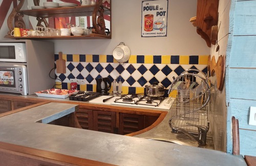 Troo Cottage | Cozy Gîte Duplex du bon Accueil with Family-Friendly Amenities