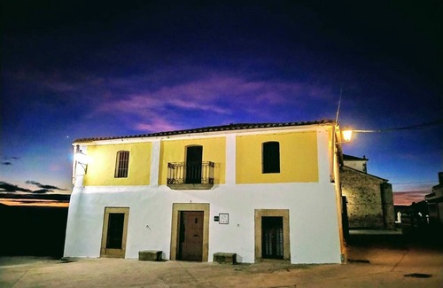 Botija Cottage | Unwind at El Fuentarro: Spa Retreat for 4 Guests