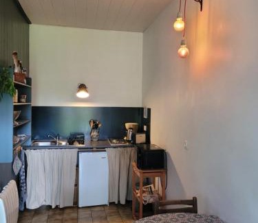 Pedernec House | Cozy Gîte for Two Just 30 Minutes from the Beach