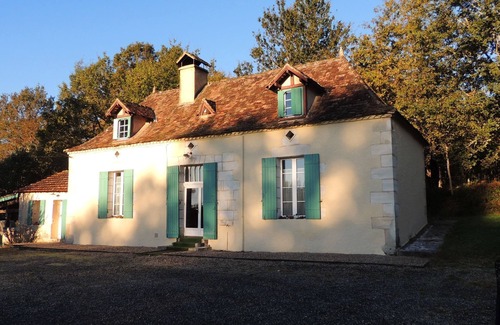 Maurens Cottage | Cozy Nature Retreat: Enjoy Spa and Breakfast Near Bergerac