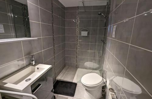 Sercoeur House | Gîte Sercœur: Ideal Retreat for 2 with Pet-Friendly Perks
