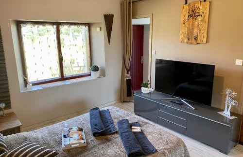 Torfou House | Renovated Gîte with Oceanfront Views and Top Guest Ratings
