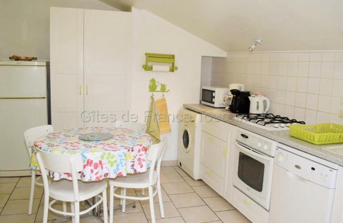 Esvres House | Family-Friendly Gîte in Esvres-sur-Indre for 5 Guests