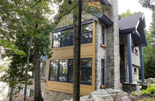 Sainte-Marguerite-du-Lac-Masson Bed & Breakfast | Experience Gîte et Atelier de L'Artiste Peintre Paysagiste